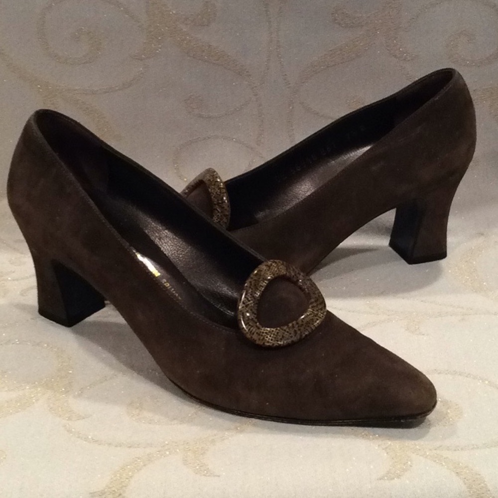 A+ COND., “SALVATORE FERRAGAMO” HEELS
